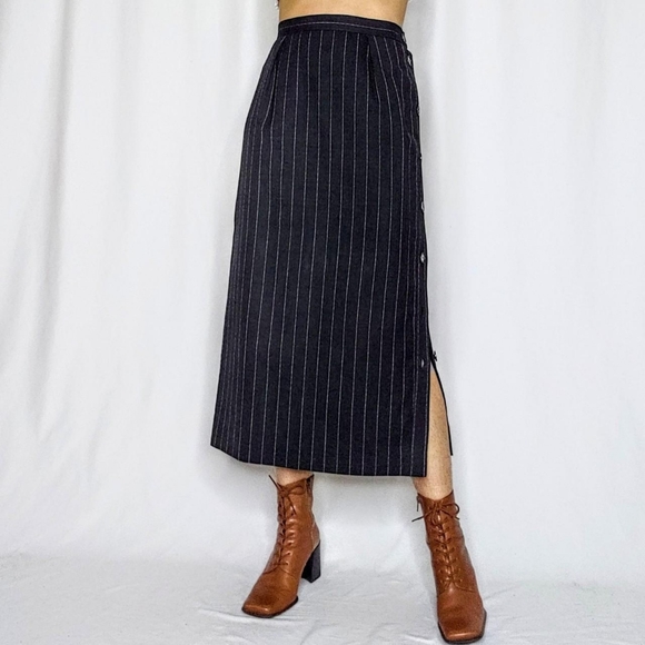 SOLD Vintage side button pinstripe skirt - Picture 2 of 4